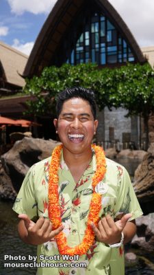 Cy does a wonderful nature walk at Aulani