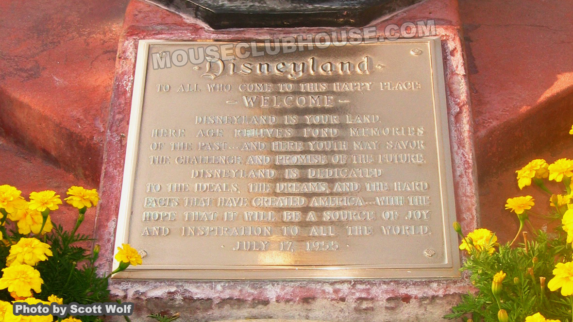 Disneyland dedication plaque in Town Square
